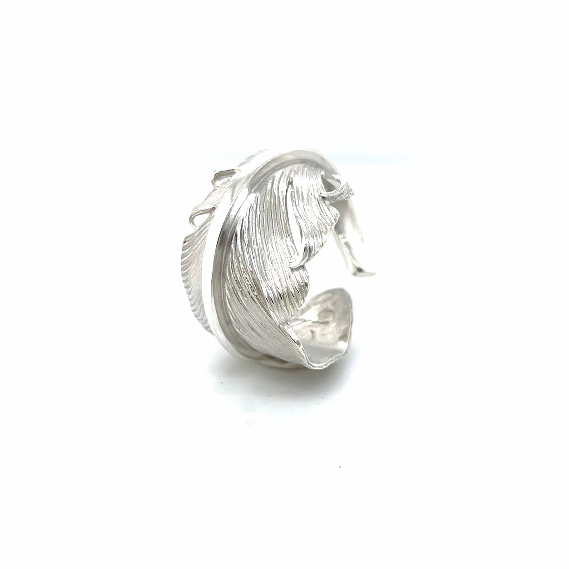 Jack Hsu Studio Made-to-Order Collection Repousse Feather Ring