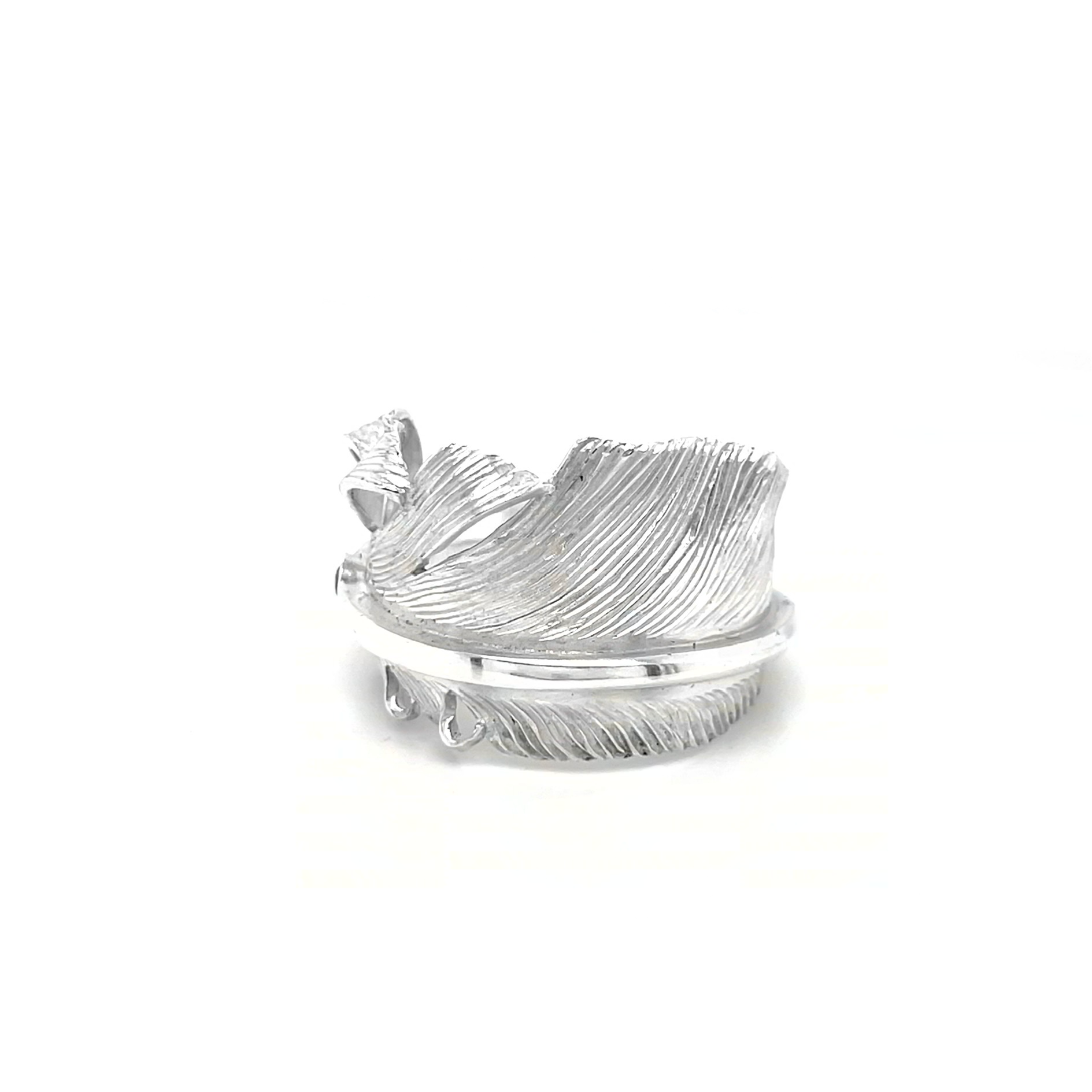 Jack Hsu Studio Made-to-Order Collection Repousse Feather Ring set with natural blue sapphire